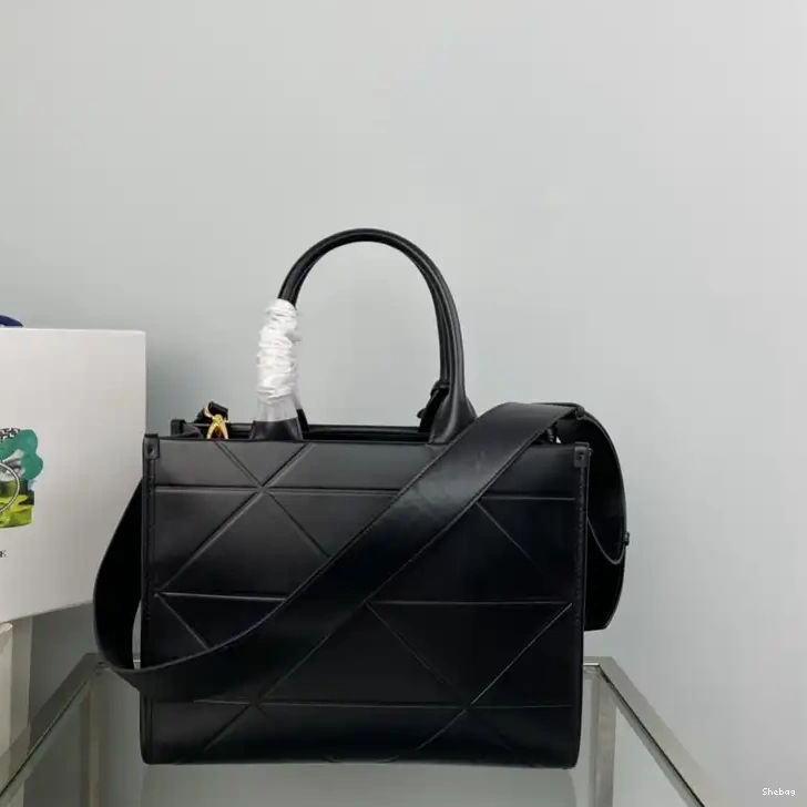 2410YA0104 Prada Bags 0712